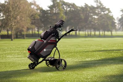 Why The Looks, Functionality And Price Make The Motocaddy SE The Perfect Entry Level Electric Trolley