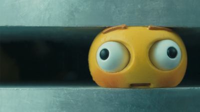 Apple pulls new iPad ad following backlash and issues apology