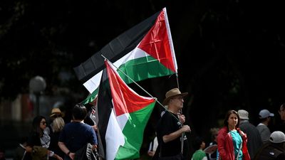 Australia vague on UN vote but backs Palestinian state