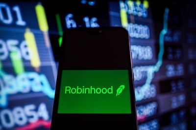 Robinhood Reports Record Q1 Earnings After Cryptocurrency Surge
