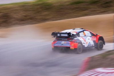 WRC Portugal: Neuville tames Super Special to claim early lead