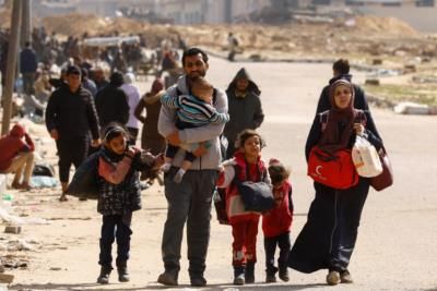 Thousands Of Palestinians Flee Rafah Amid IDF Evacuation Orders