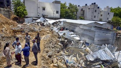 Wall collapse: Five, including builder, arrested