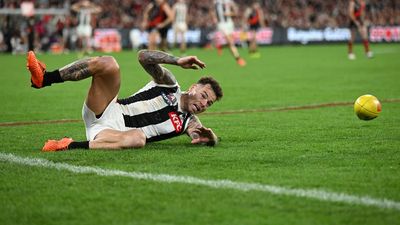 Back injury forces Magpie Elliott out of Eagles clash
