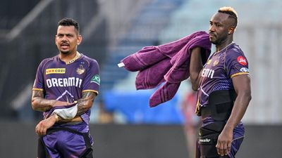 IPL-17: KKR vs MI | KKR will look to seal its playoff spot with a win against struggling MI