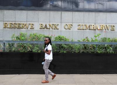 Zimbabwe To Fine Businesses For Not Using Official Exchange Rate