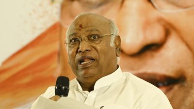 Modi fascinated with ‘Moghuls, Mutton, Muslim League and Mangalasutra’ as he has nothing to show on performance: Kharge