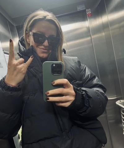 Karolina Muchova Showcases Effortless Style In Mirror Selfie Moment