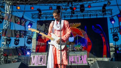 “He doesn’t like the sound of new strings. The ones on the guitar for the new album were two years old”: Mdou Moctar prefers old guitar strings – and the Roland Cube is his favorite amp for a very good reason