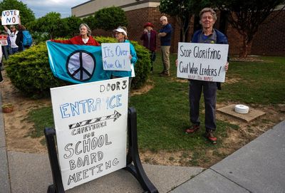 Virginia school board votes to restore Confederate names to two public schools