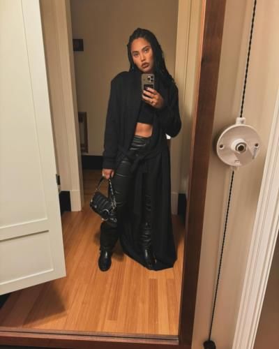 Ayesha Curry Radiates Confidence In Chic Black Mirror Selfie