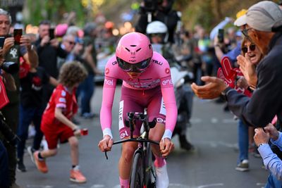 Giro d'Italia: Tadej Pogačar dominates GC as he beats Ganna to striking time trial victory