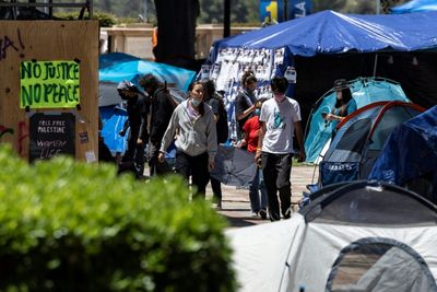 Pro-Palestinian Protests Continue As Encampments Cleared From Three University Campuses