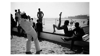 How does a Magnum photographer use Instagram? Find out in the new coffee table book by David Hurn
