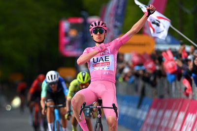 Tadej Pogačar claims back-to-back wins at Giro d'Italia with stage 8 victory atop Prati di Tivo