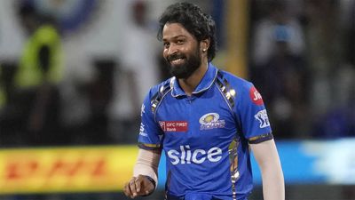 'They don't buy into that': AB de Villiers critiques Hardik Pandya's captaincy style at Mumbai Indians