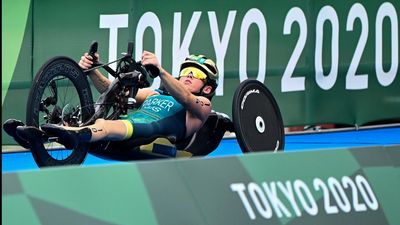 Parker wins again in two-sport Paris Paralympic push