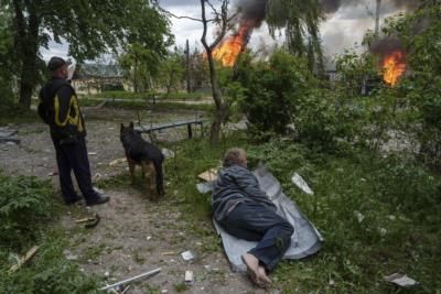 Thousands Flee As Russia Advances In Northeast Ukraine