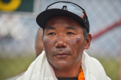 Nepali, British Climbers Extend Everest Records
