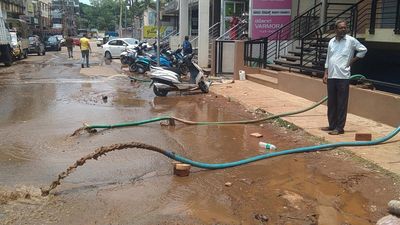 Parts of North Karnataka receive heavy rain for the second day