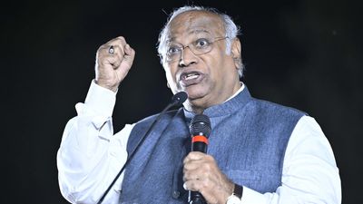 In Dhule, Kharge warns of slavery revival if Modi, Shah get third term