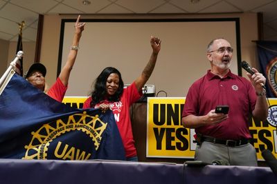 Mercedes Workers In Alabama To Vote Whether To Join US Union