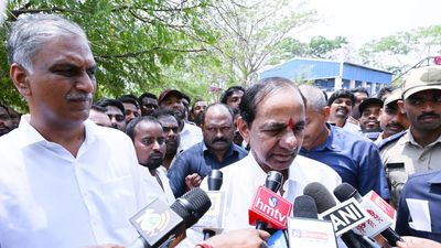 Regional parties to hold key: KCR after casting vote at Chintamadaka