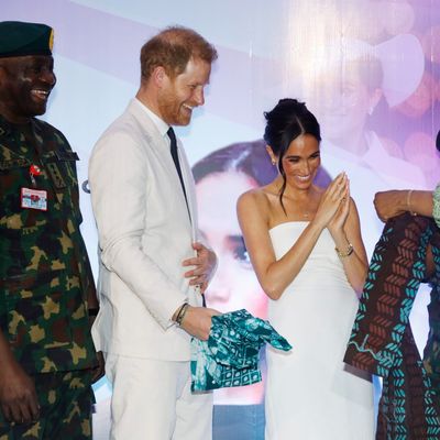 Meghan Markle Had No Stylist and No Glam Squad on Hand for Recent Tour of Nigeria, Her Longtime Makeup Artist Daniel Martin Says