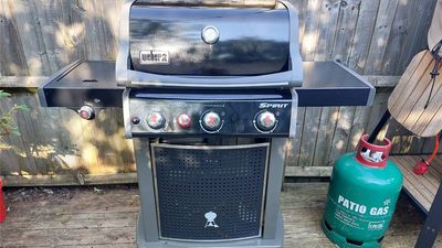 Weber Spirit Classic E-330 GBS Gas Grill review: a premium easy-to-use three-burner gas barbecue