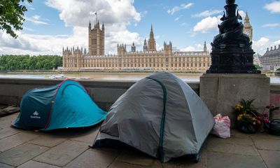 Braverman plan to criminalise rough sleeping dropped after Tory criticism