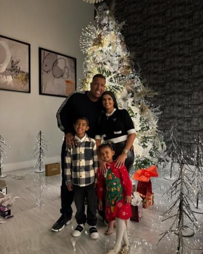 Salvador Perez's Heartwarming Holiday Family Photo
