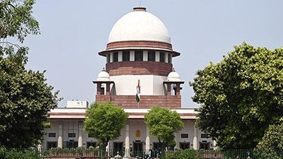 Clients cannot sue lawyers under Consumer Protection Act: SC