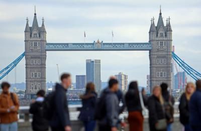 UK Pay Growth Exceeds Expectations Amid Rate Cut Consideration
