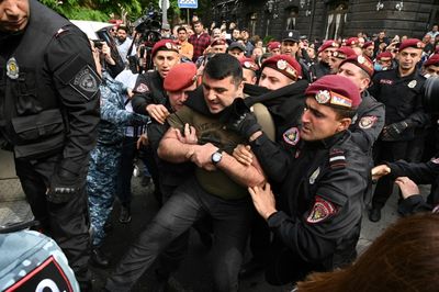 Armenia Detains Demonstrators As Protest Leader Seeks PM's Impeachment