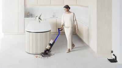 I tried the new Dyson WashG1 and its self-cleaning is disgustingly satisfying