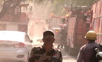 Delhi: Fire at CR Building in ITO area; 21 fire tenders rushed to the spot