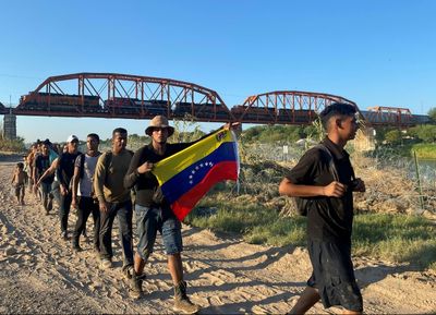 Irregular migration from Venezuelans to Mexico surges over 300% in early 2024
