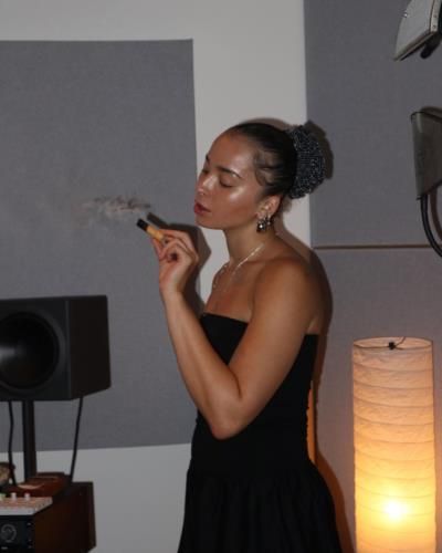 Ella Eyre Radiates Chic Vibes In Black Outfit With Friend