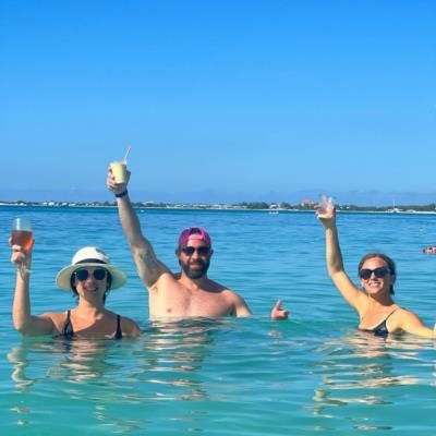 Jason Kipnis Enjoys Beach Day With Family At Seven Mile