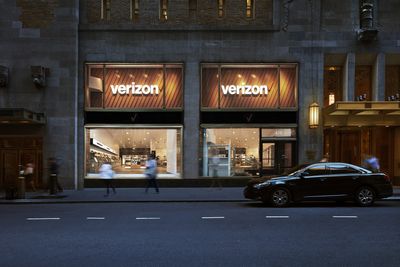 Verizon announces new human-assisted GenAI Tools for better customer experience