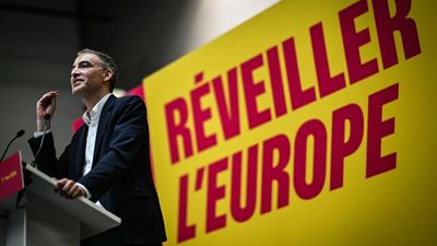 Split between Socialists and hard-left damages chance of alliance before EU elections