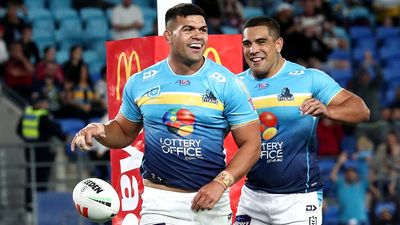 Fifita backflips on Roosters to stay at Titans