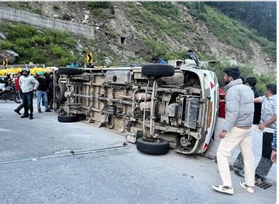 Himachal Pradesh: 1 dead, 18 injured after tourist vehicle overturns near Atal Tunnel