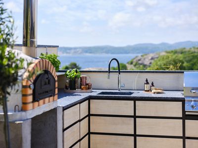 10 Outdoor Sink Ideas That Are Such a Functional Addition for a Yard, But So Good-Looking, Too