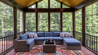 How much does it cost to screen a porch? Expert contractors explain all