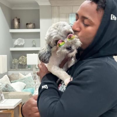 Ozzie Albies Demonstrates Heartwarming Bond With Pet Dog