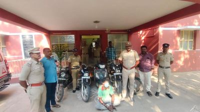 Man held for stealing two-wheelers in Walajah, Arcot towns