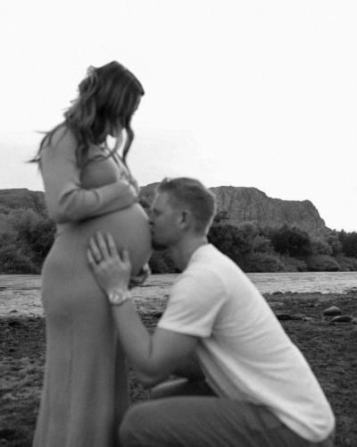 Pavin Smith And Wife Embrace Pregnancy In Heartwarming Photo