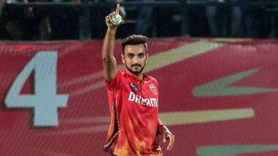 Harshal Patel becomes bowler with most wickets in death overs in IPL 2024