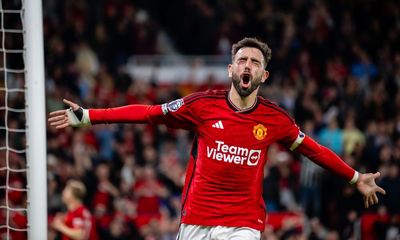 Manchester United ‘absolutely’ want Bruno Fernandes to stay, claims Ten Hag
